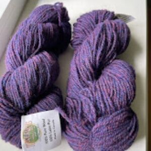 2 Skeins Topsy Farm Wool